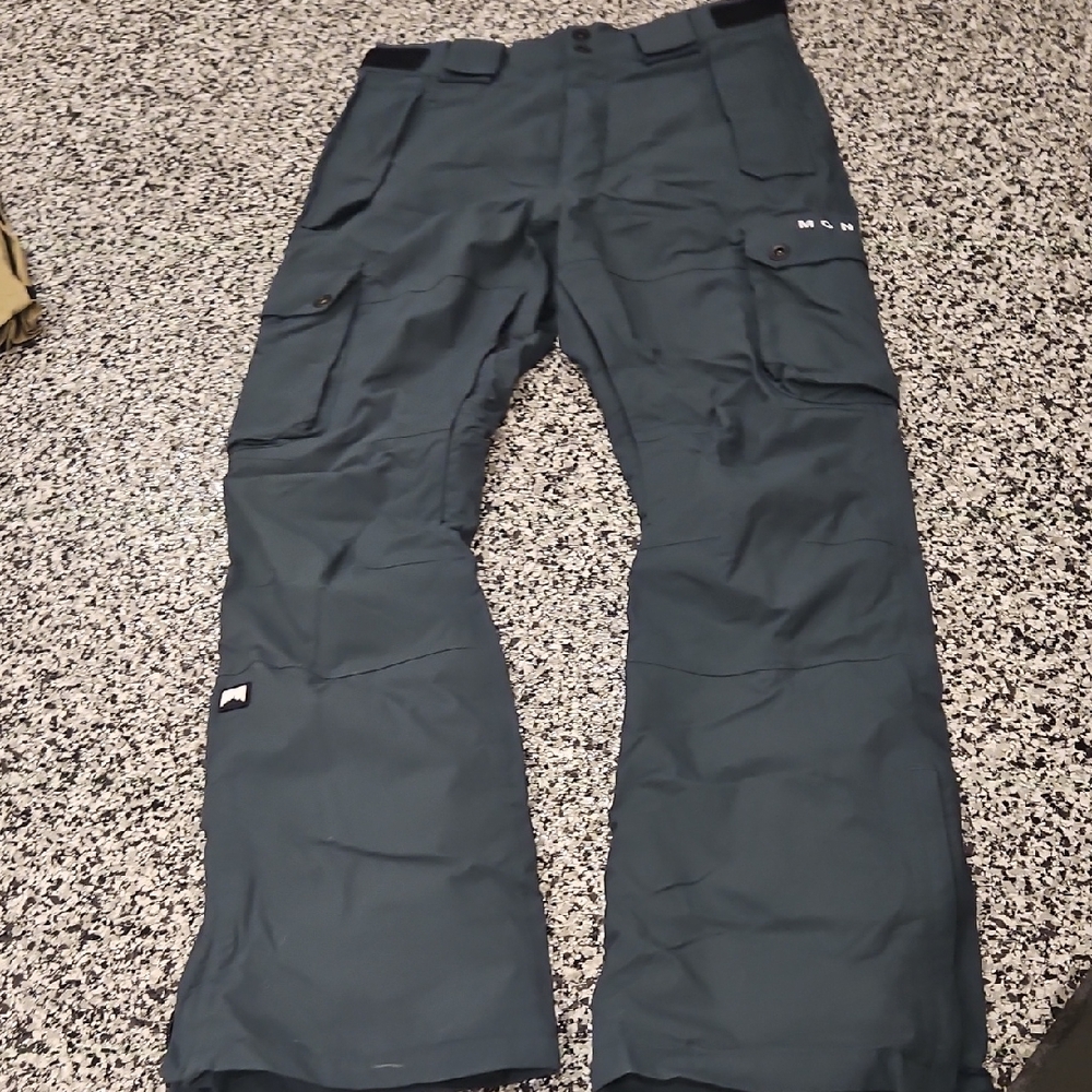 Men's Dark Green Snowpants
